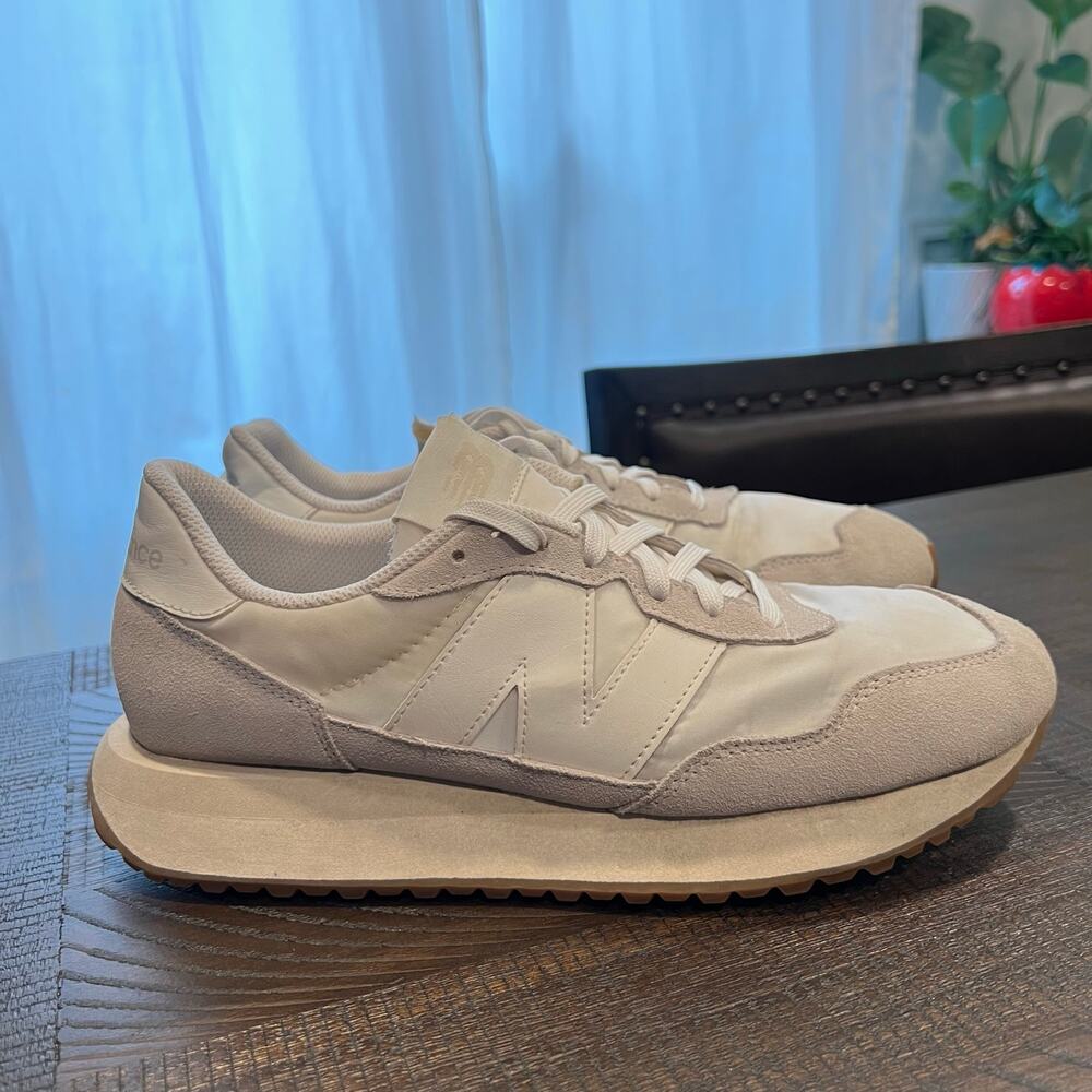 New balance white the intelligent choice 237 unisex women 10 men 8.5
